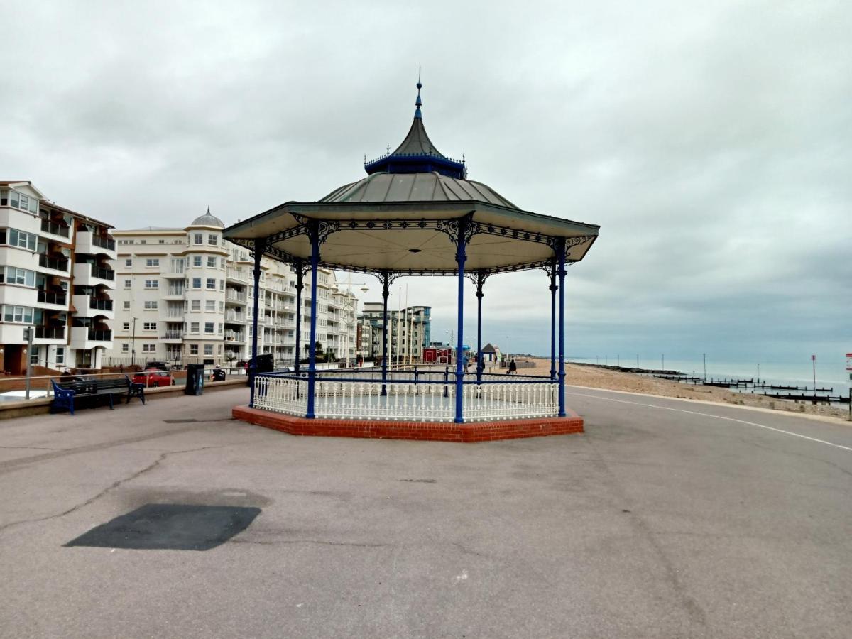 Glorious Duplex Holiday Apartment By The Sea Bognor Regis Dış mekan fotoğraf