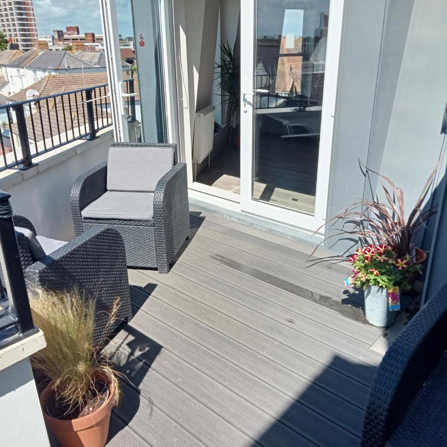 Glorious Duplex Holiday Apartment By The Sea Bognor Regis Dış mekan fotoğraf